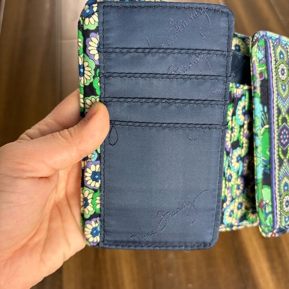Vera Bradley Blue Purple Green Wallet Billfold y2k Floral Paisley - Picture 6 of 6
